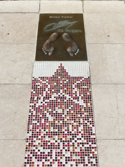 数据表现并 数据表现并